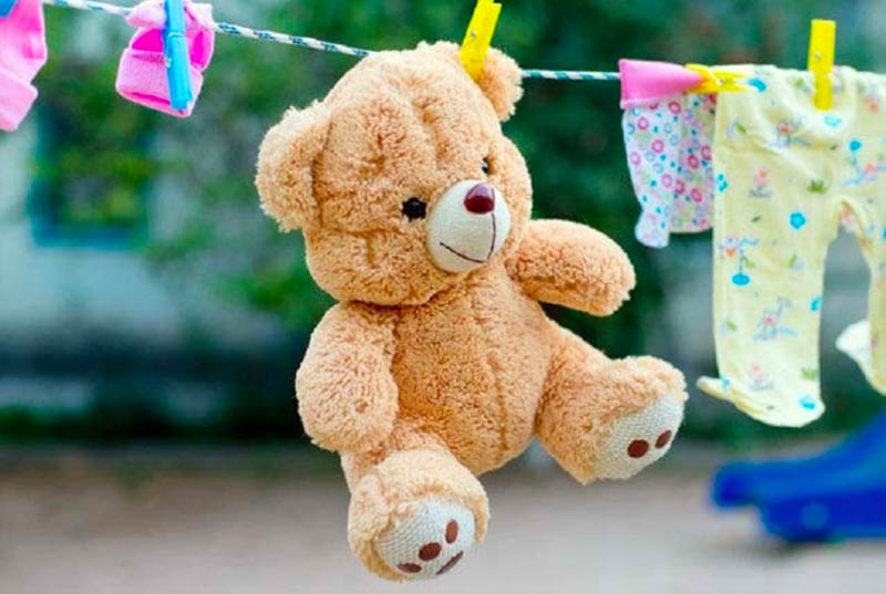 Chuẩn bị dụng cụ giặt gấu bông