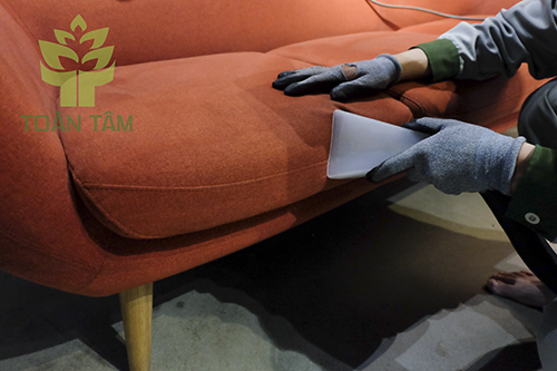 Giặt ghế sofa giúp cải thiện không gian sống của bạn